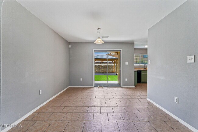Building Photo - 14260 Bluesky Point Ct