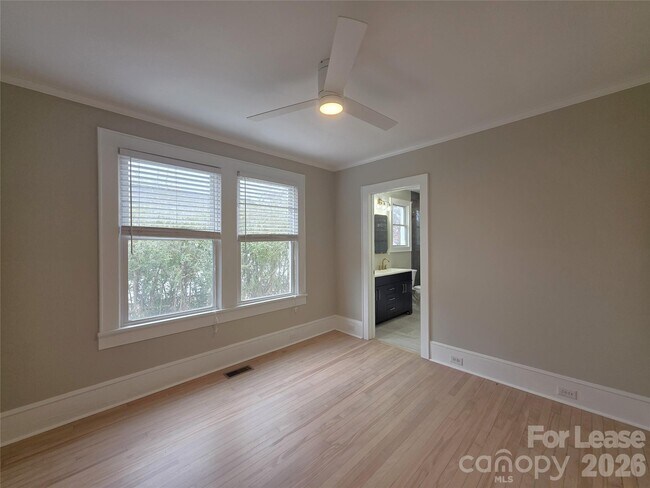 Building Photo - 200 E 2nd St