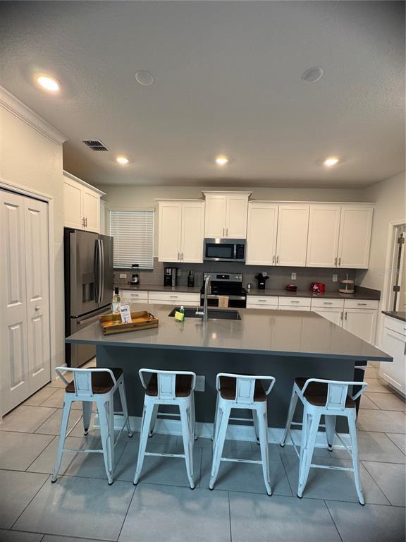 Building Photo - 8973 Play Through Dr