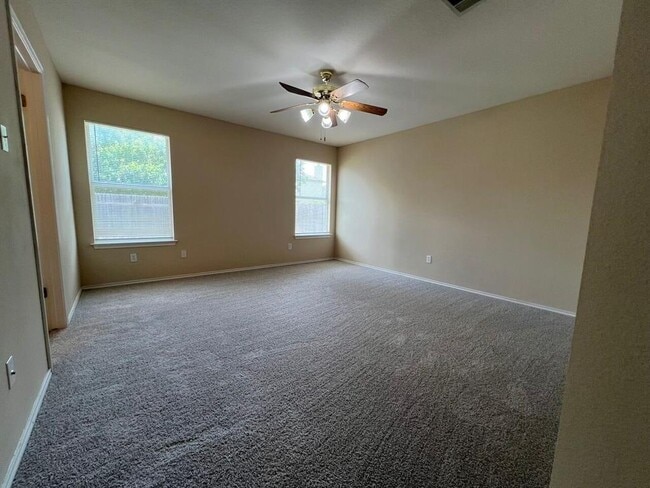 Building Photo - 209 Katy B Ln