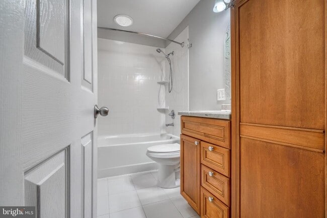 Building Photo - 1453 Golden Rod Ct