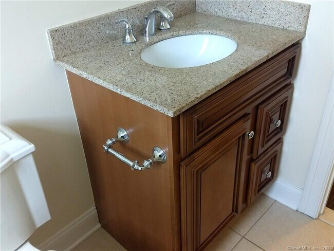 Building Photo - 391 Reef Rd