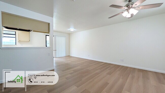 Building Photo - 1027 Goodview Way