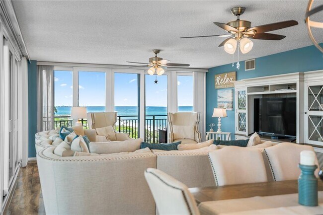 Building Photo - 7650 Bayshore Dr