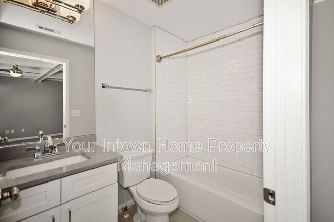 Building Photo - 2938 Silver Hill Terrace SE