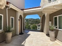 Building Photo - 2131 Carlmont Dr