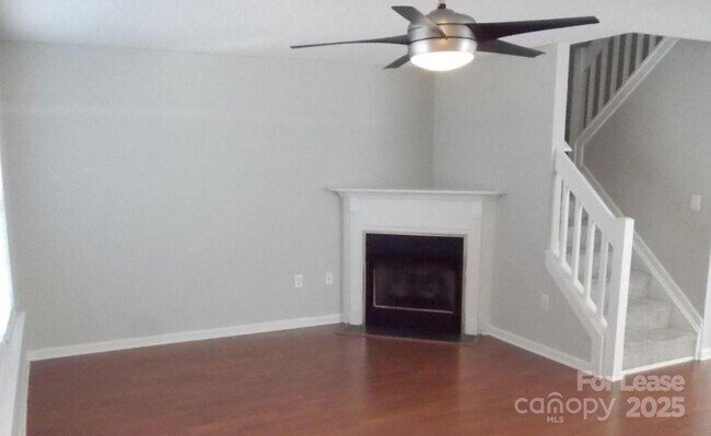 Building Photo - 12317 Paperbark Cir