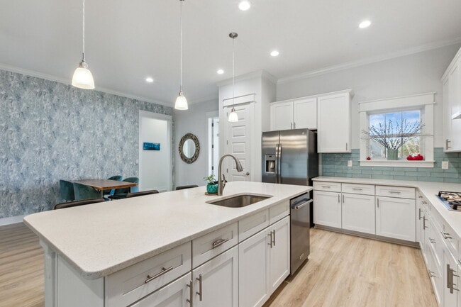 Building Photo - 1539 Coastal Oaks Dr
