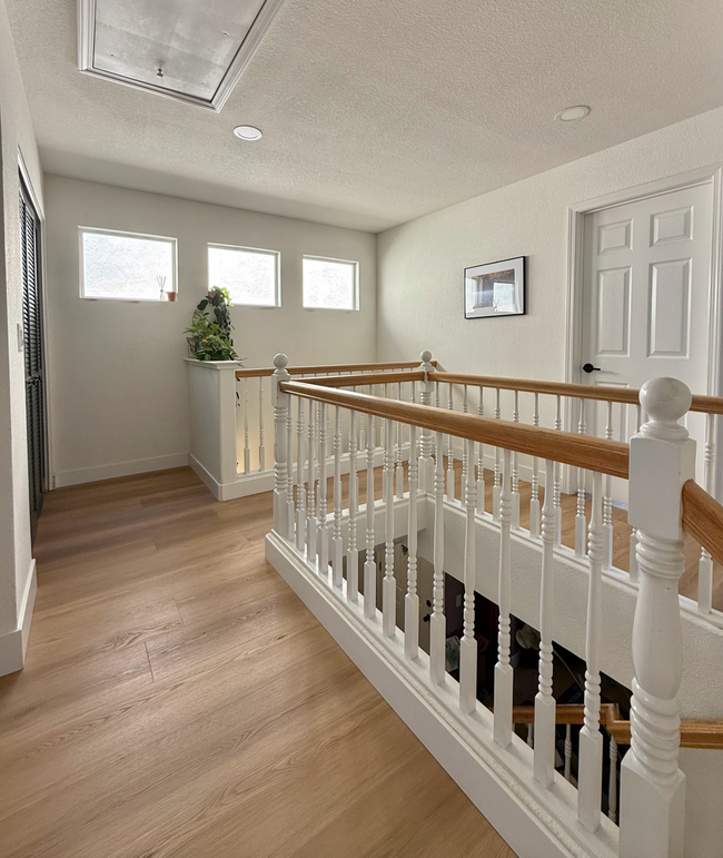 Building Photo - Beautiful Renovated Midtown Home!