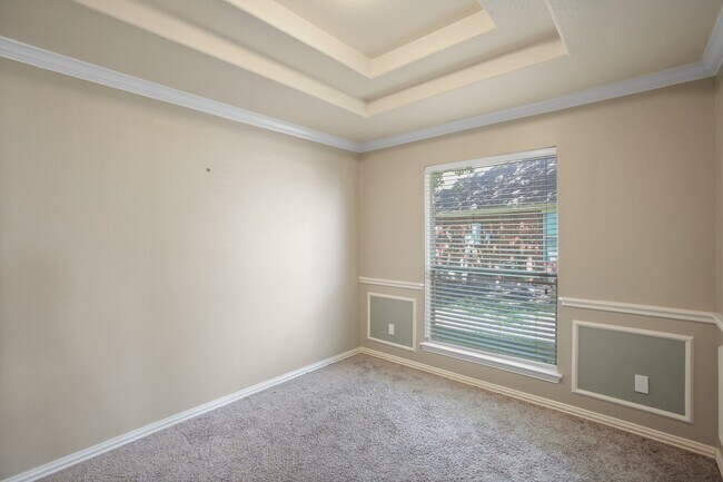 Building Photo - 8305 Spinnaker Bay Ln