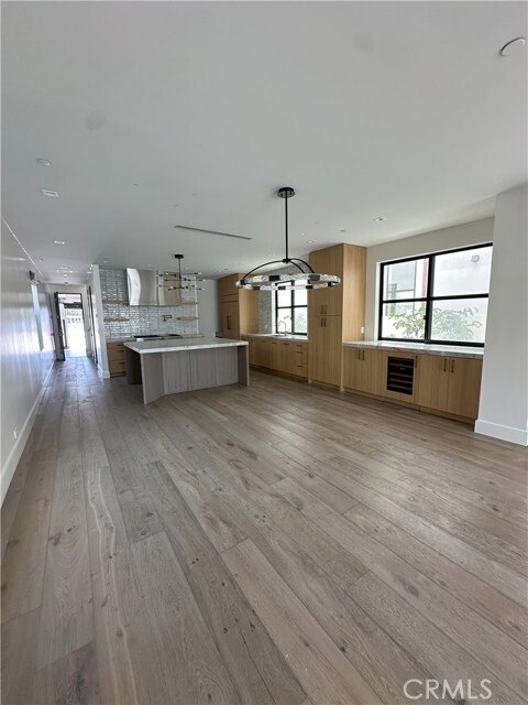 Building Photo - 230 2nd St