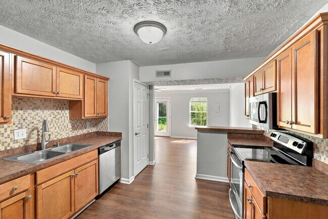 Building Photo - 125 Crosskey Rd