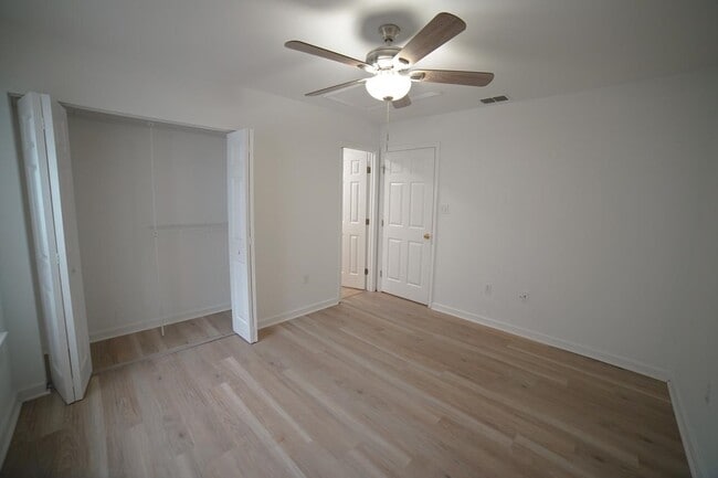 Building Photo - 1272 Cross Creek Cir