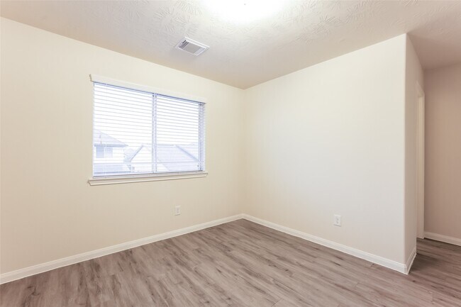 Building Photo - 12347 Ghita Lane