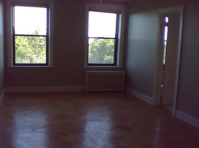 Mstr Bedroom with private bathroom entry - 2000 N Lincoln Park W