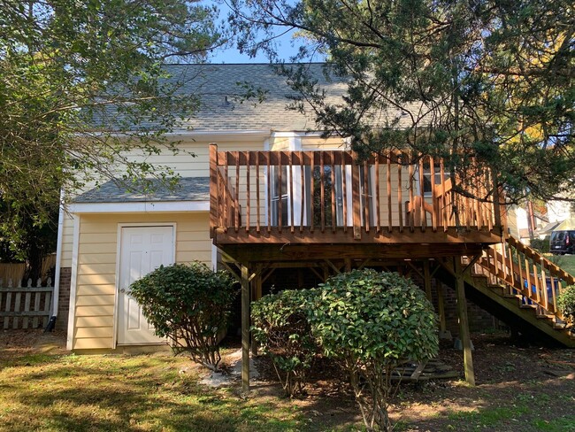 Building Photo - Renovated Raleigh Residence Near Highways,...