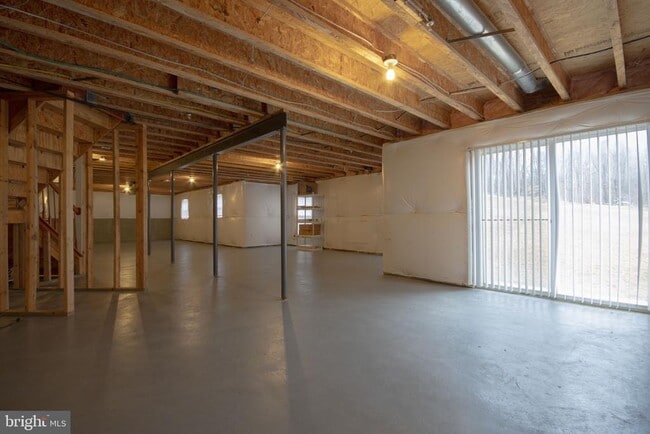 Building Photo - 3905 Woodreed Dr