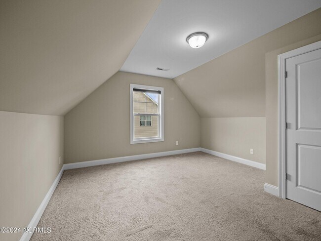 Building Photo - 112 Kenna Ct
