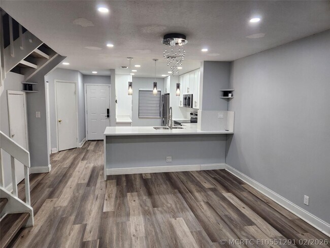 Building Photo - 3667 Carambola Cir