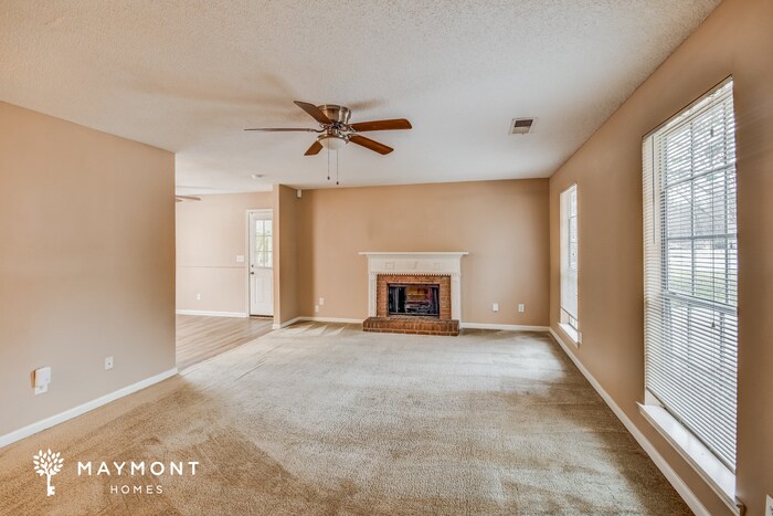 Building Photo - 4717 Hollow Ln