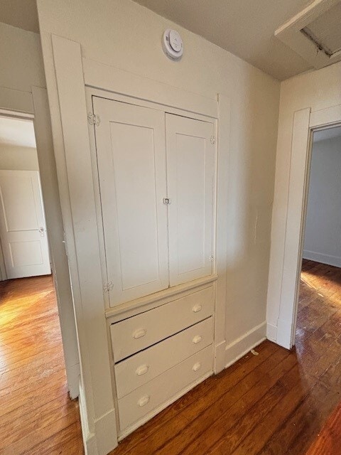 Building Photo - 330 E Lake St