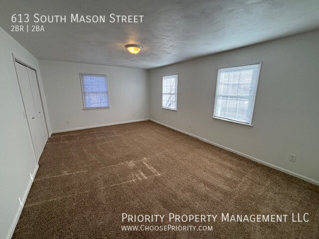 Building Photo - 613 S Mason St