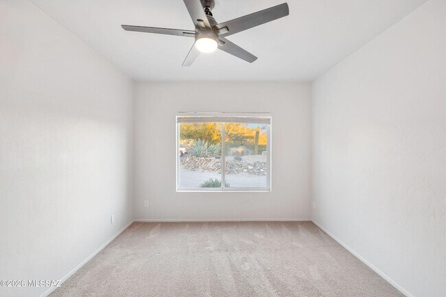 Building Photo - 3721 N Sierra Madre Dr