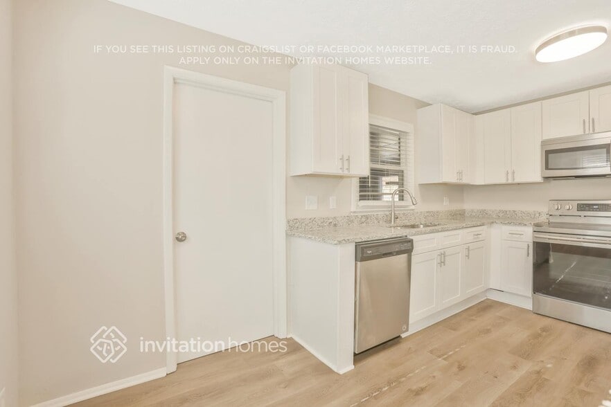 Building Photo - 1948 Englewood Way SW