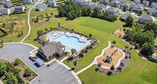 Building Photo - 6637 Bluffview Dr