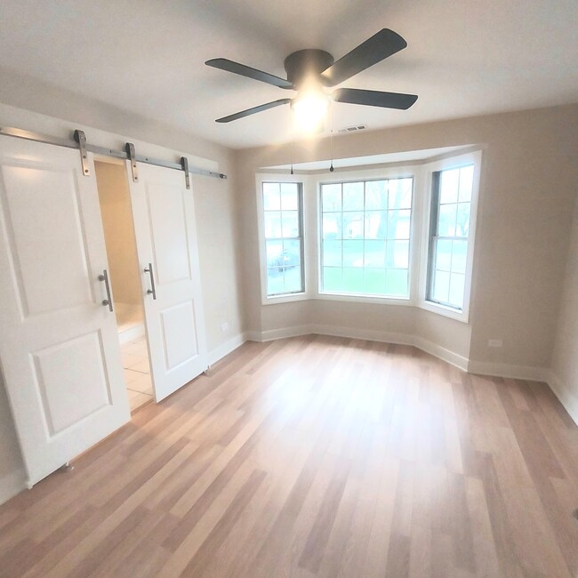 Building Photo - 617 Yale Ln