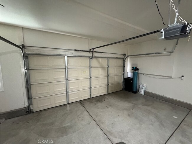 Building Photo - 501 Villa Way