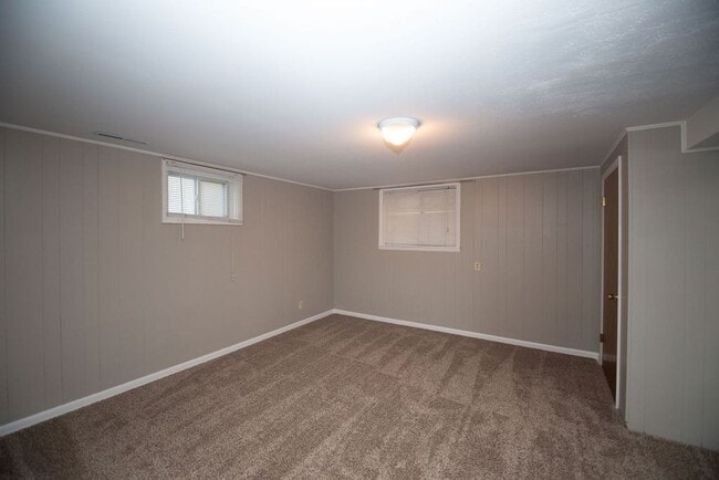 Building Photo - 1712 S Whitcomb St