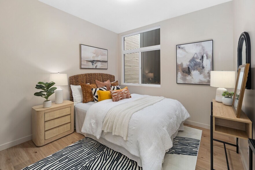Second floor bedroom facing north - 10120 NE 185th St