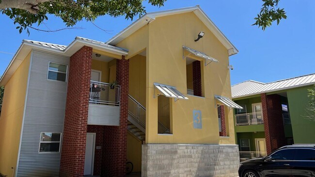 Building Photo - 501 Shiloh Dr