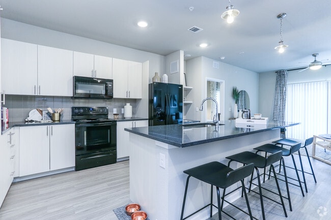 2 Bedroom, 2 Bath - Wells Park