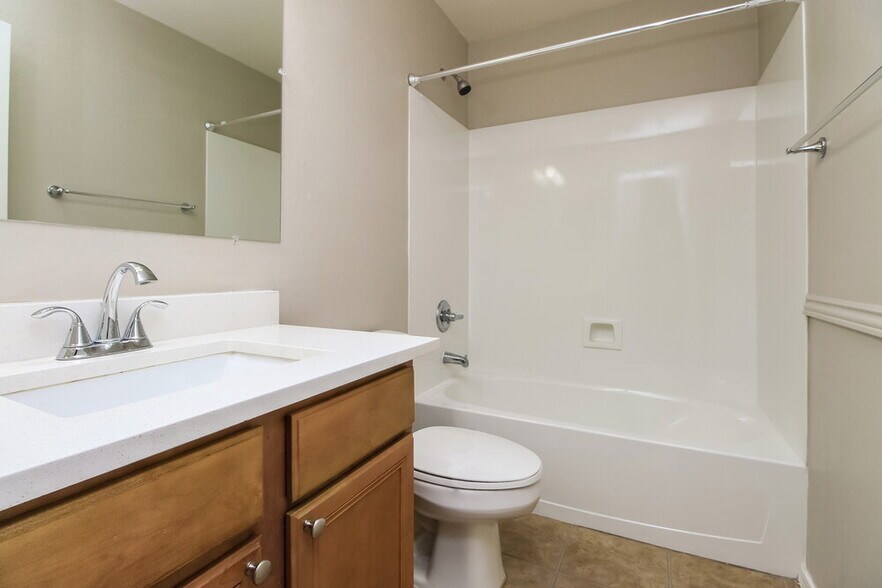 Building Photo - 39433 N Parisi Cir