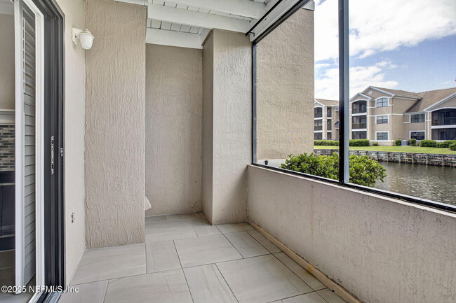 Building Photo - 700 Boardwalk Dr