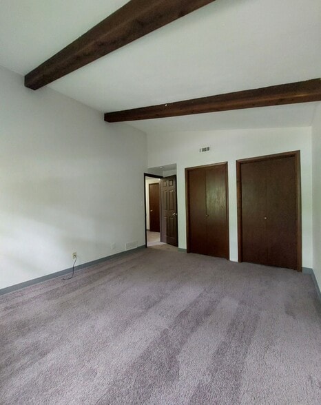Building Photo - 1226 Schweitzer Rd
