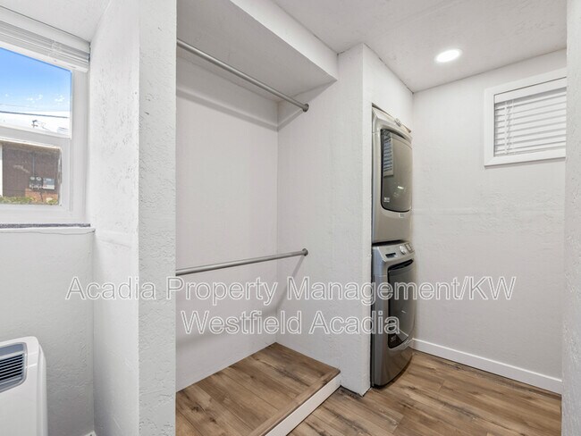 Building Photo - 4092 Orchard Dr