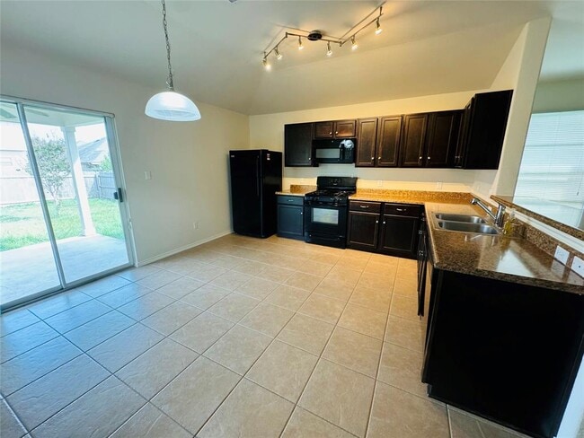 Building Photo - 155 Dragon Ridge Rd