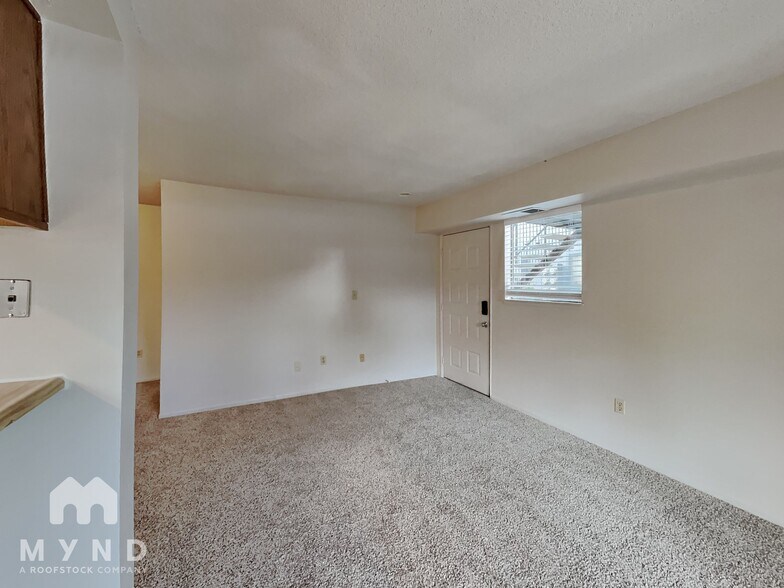 Building Photo - 2197 Kietzke Ln