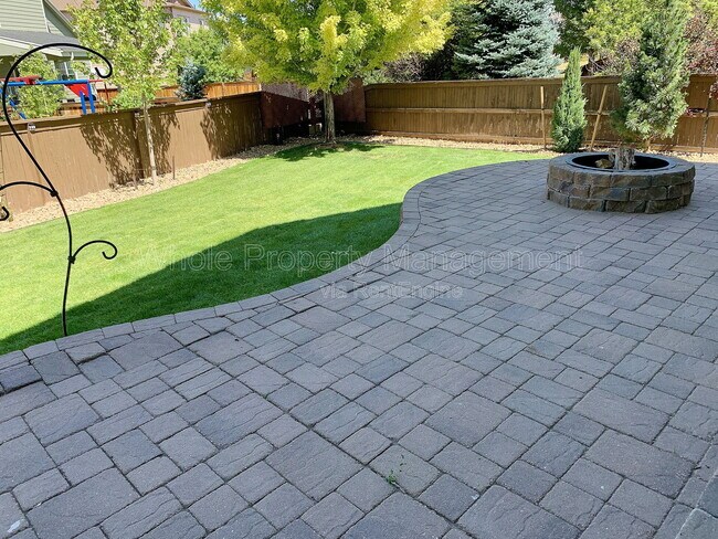 Building Photo - 15450 Carob Cir