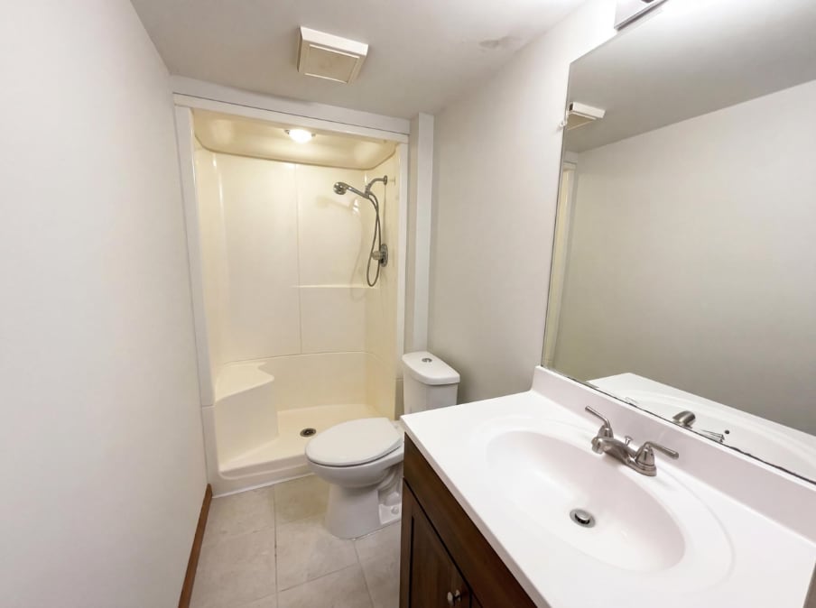 Building Photo - 14012 Underclift St NW