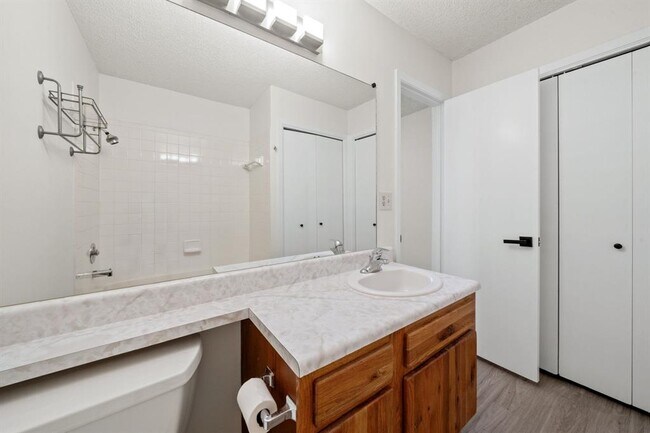 Building Photo - 11604 Norwegian Wood Dr