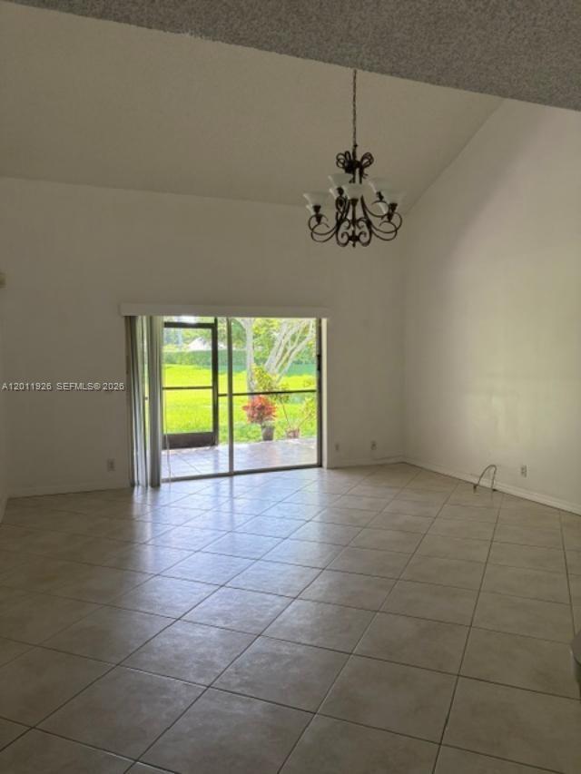 Building Photo - 667 Woodgate Ln
