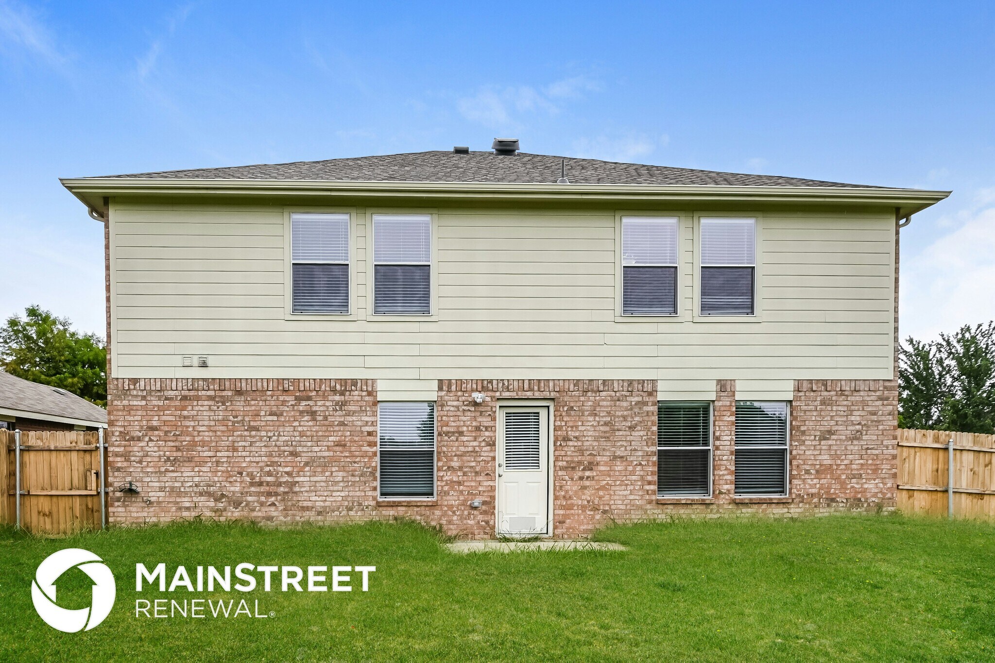 Building Photo - 821 Preston Dr