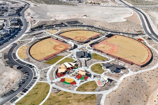 Building Photo - 1520 Little Penguin St