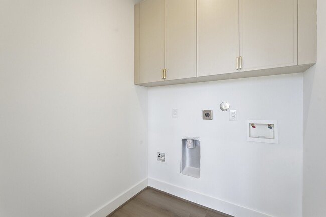 Building Photo - 3828 Wilmer St