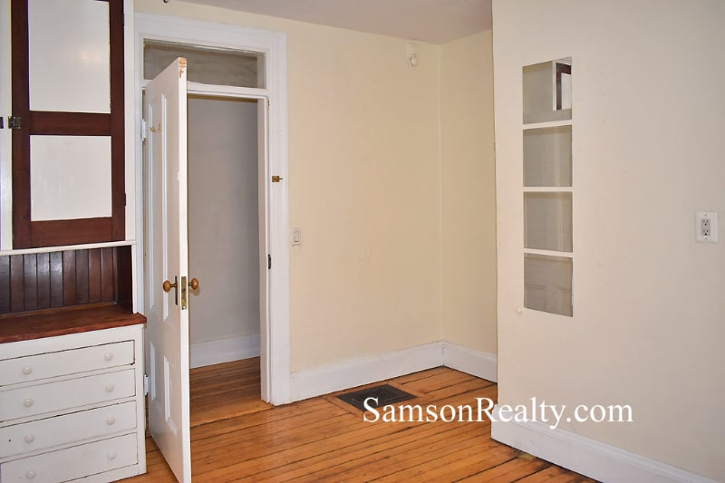 Building Photo - 111 Bowen St