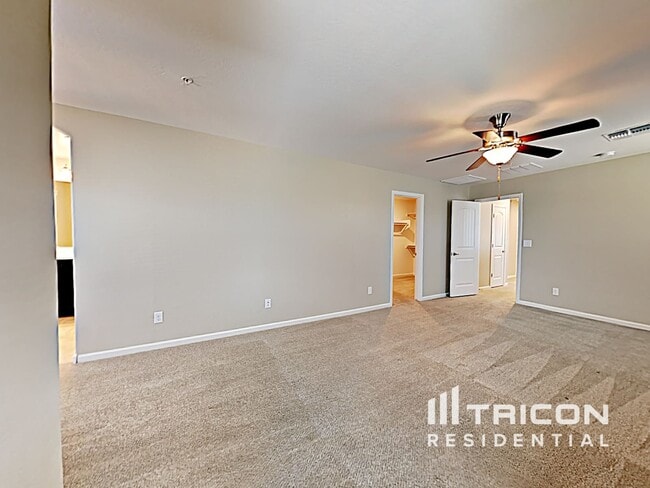 Building Photo - 12572 W Hummingbird Terrace